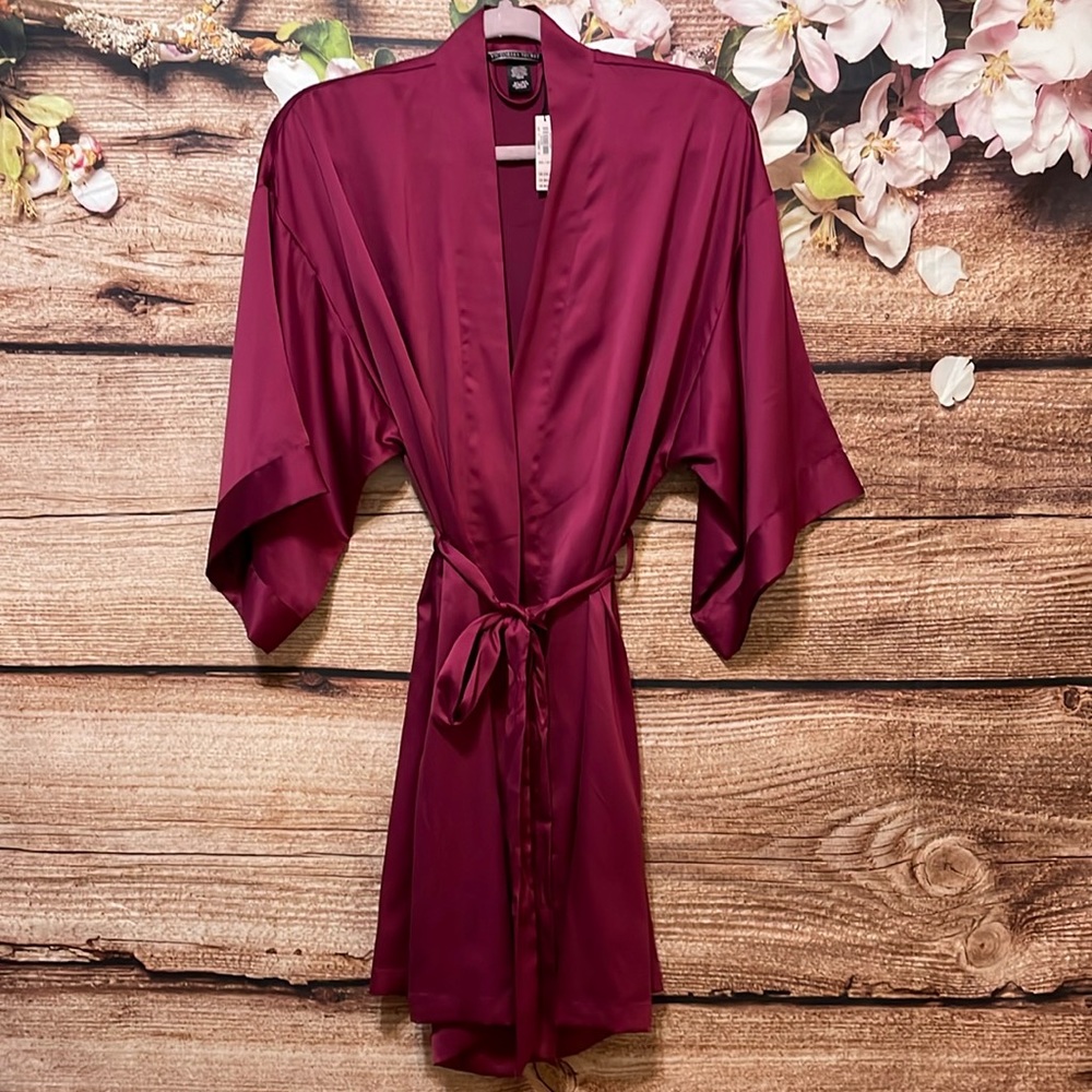 Victoria’s Secret silky sleepwear robe